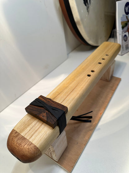 Native American Style Drone Flute Tulip wood & Mahogany Am 432hz (Available now)