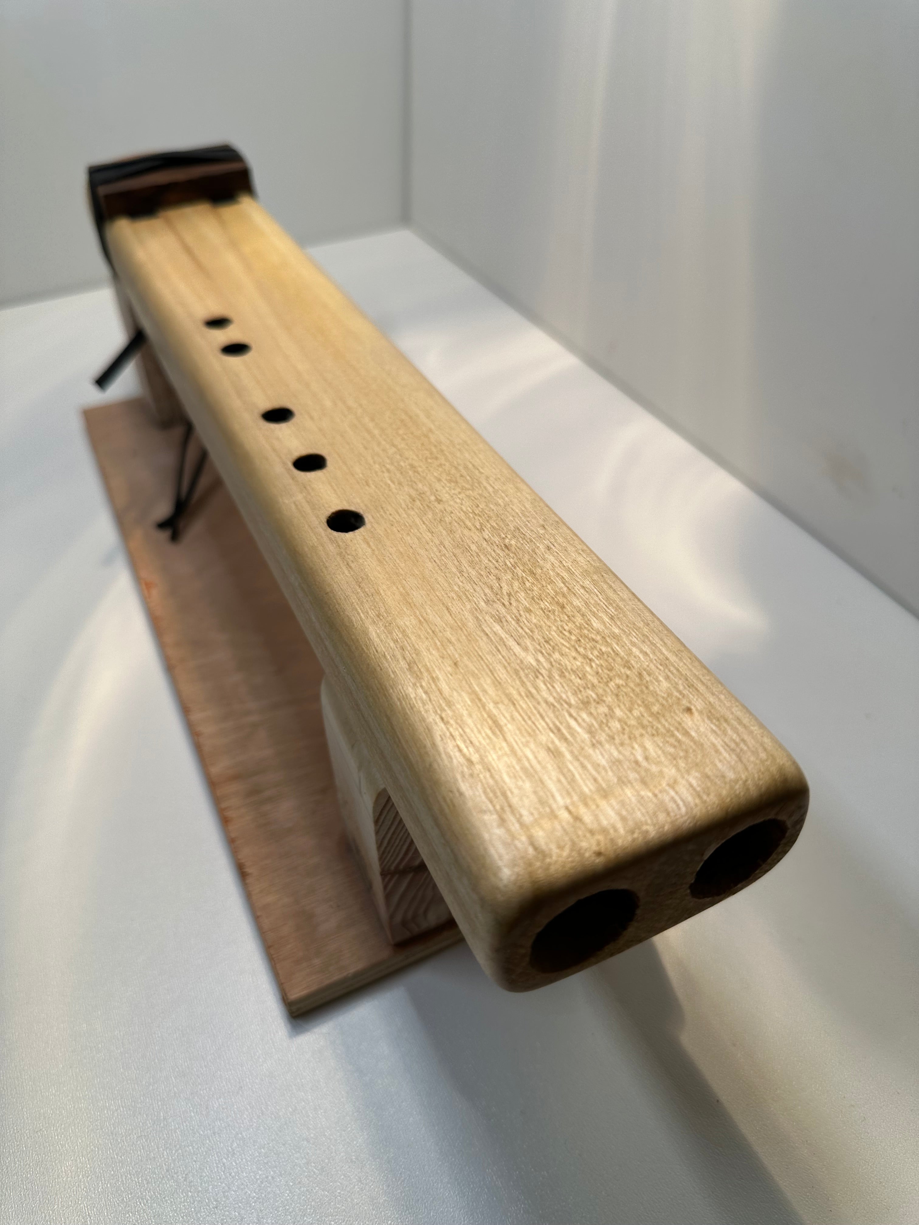 Native American Style Drone Flute Tulip wood & Mahogany Am 432hz (Available now)