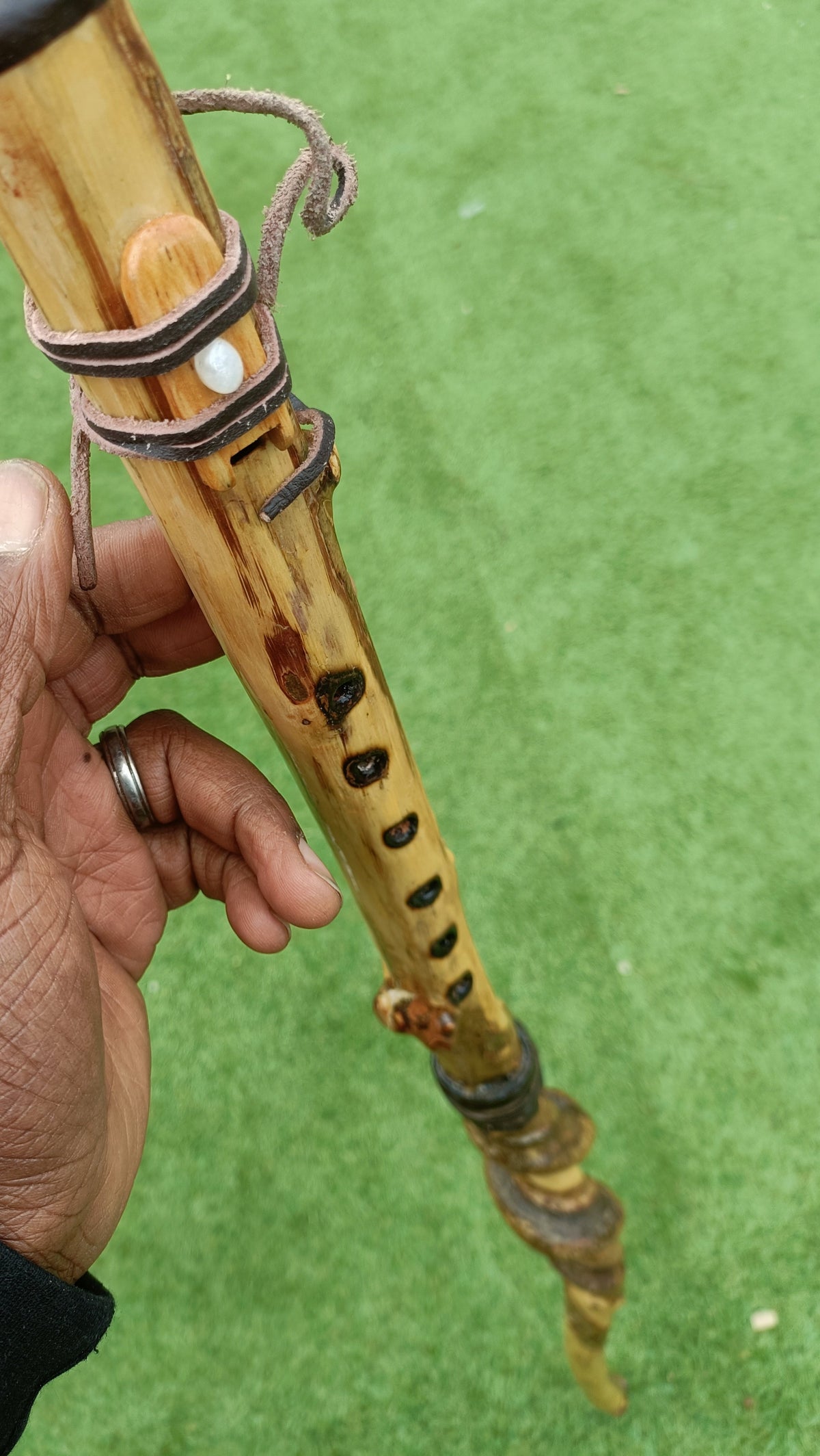 - Druid Staff Style Branch Flute - In the key of A 432hz